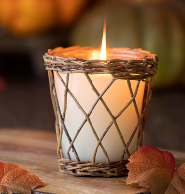 Tobacco Leaf Willow Candle